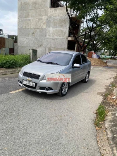 Chevrolet Aveo Tự động Bạc 5 chỗ