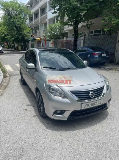 Nissan Sunny AT 2015 Bạc Tự động