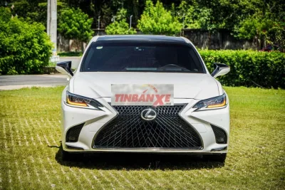 Lexus ES250 model 2020 Trắng ngọc trai cực đẹp