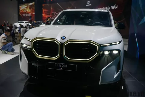 BMW XM