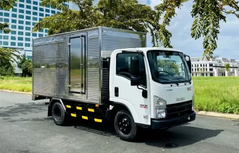 ISUZU QKR 230