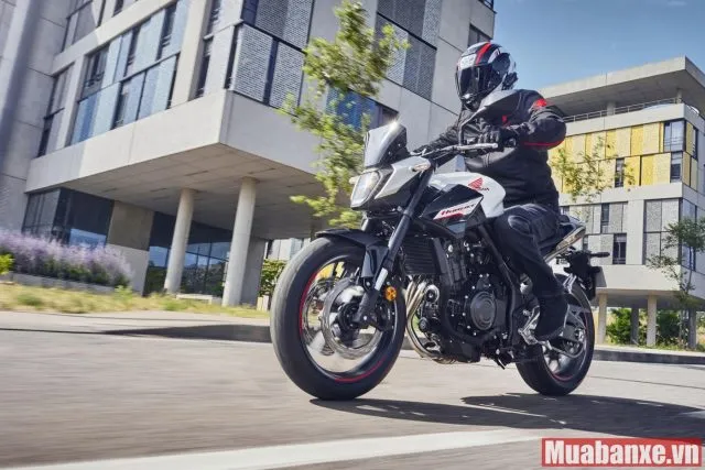 CB500