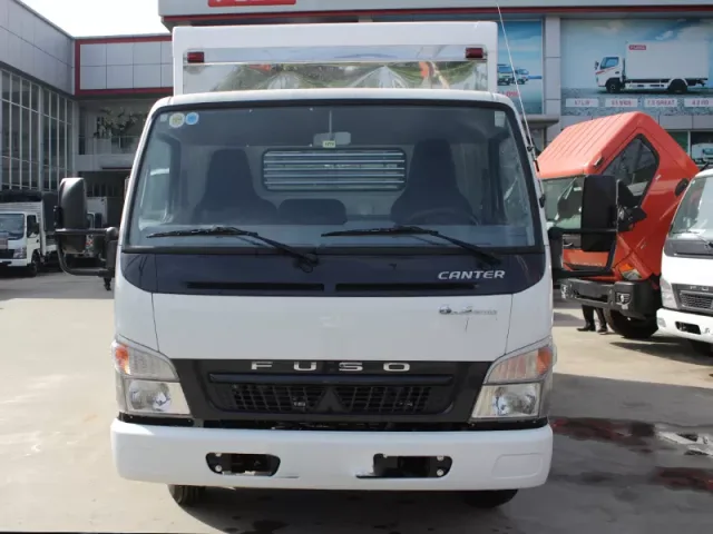 gia-xe-tai-fuso-canter65-thung-bao-on-tinbanxe-3.png