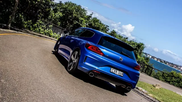 gia-xe-volkswagen-scirocco-tinbanxe-4.png