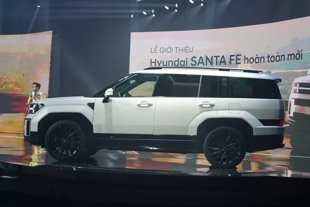than-xe-hyundai-santa-fe-2025-tinbanxe.png