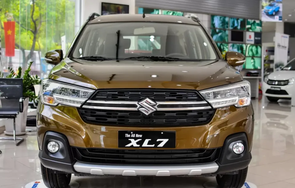 Suzuki cho ra mắt mẫu MPV 'đẹp long lanh' giá hơn 500 triệu...