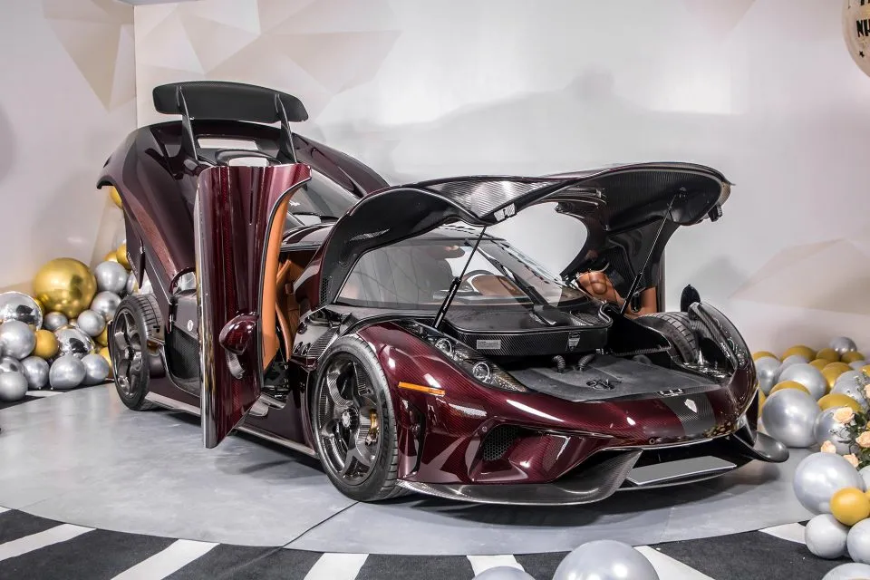 Siêu xe đắt đỏ nhất  Koenigsegg Regera trị giá 200 tỷ đồng...