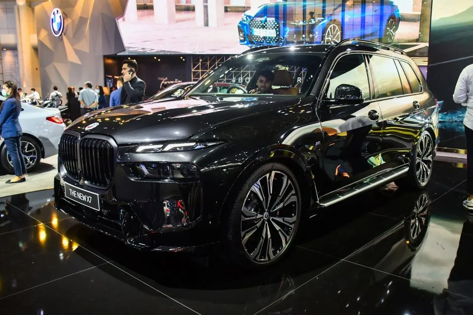 Chi tiết BMW X7 2023 tại Thái Lan trước khi ra mắt tại Việt...