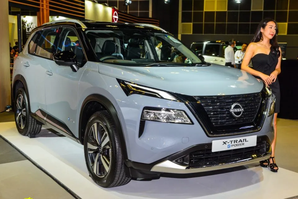 Nissan X-Trail e-POWER 2023 ra mắt, mẫu xe điện chạy...