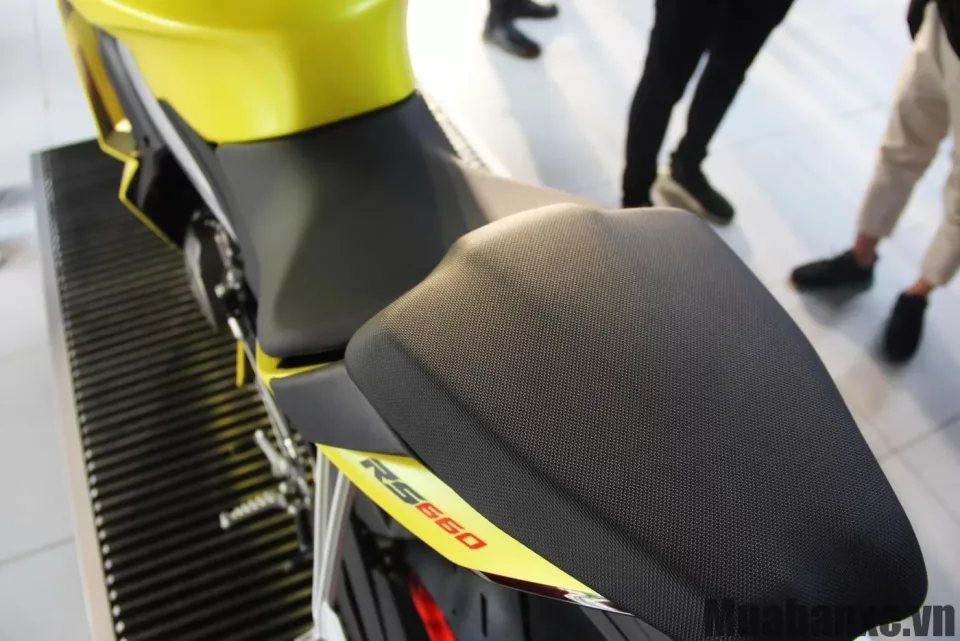yen xe aprilia rs 660