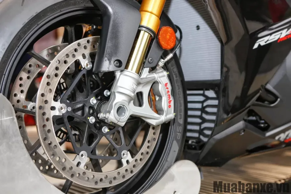 phanh xe aprilia rsv4