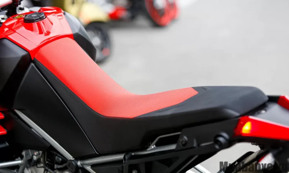 yen xe aprilia tuareg 660