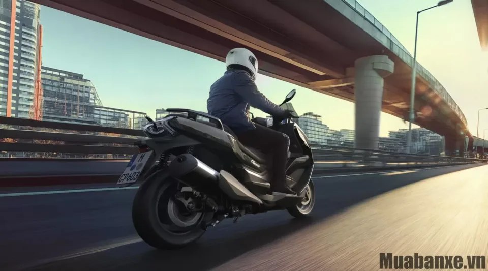 cam giac lai xe bmw motorrad c 400 gt