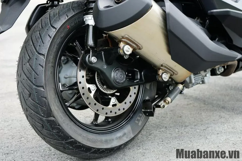 mam va lop xe bmw motorrad c 400 gt