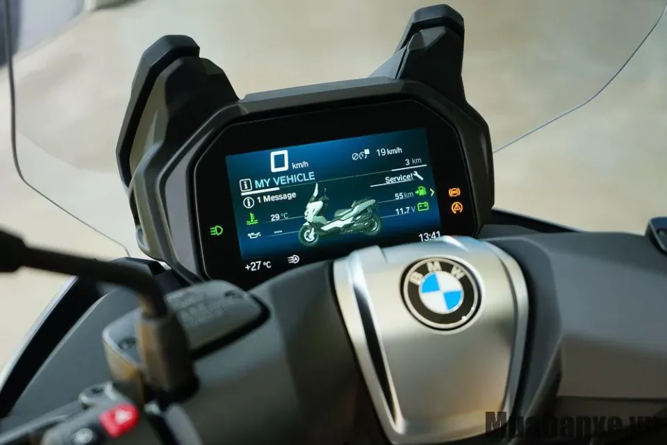man hinh tren xe bmw motorrad c 400 gt