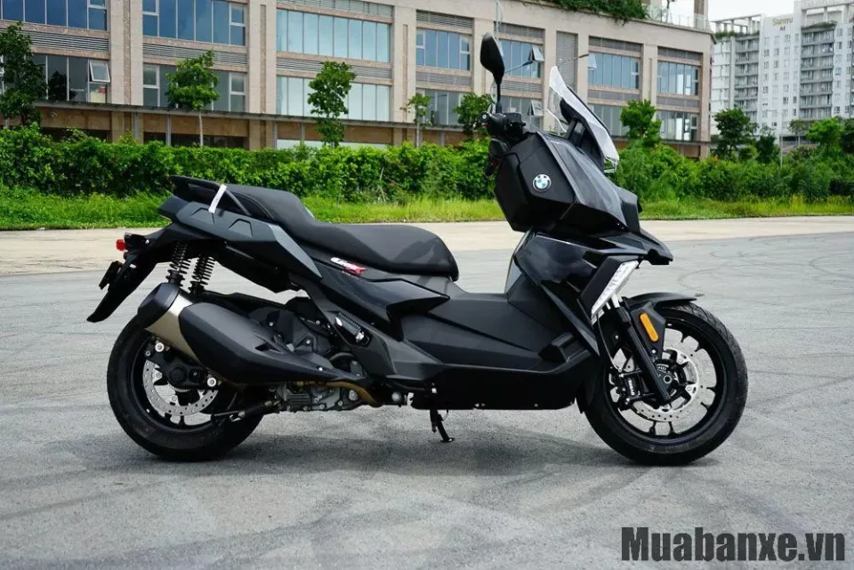 than xe bmw motorrad c 400 gt