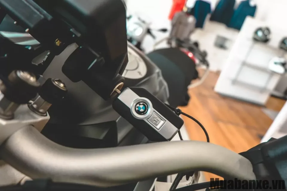 khoa xe bmw motorrad f 850 gs