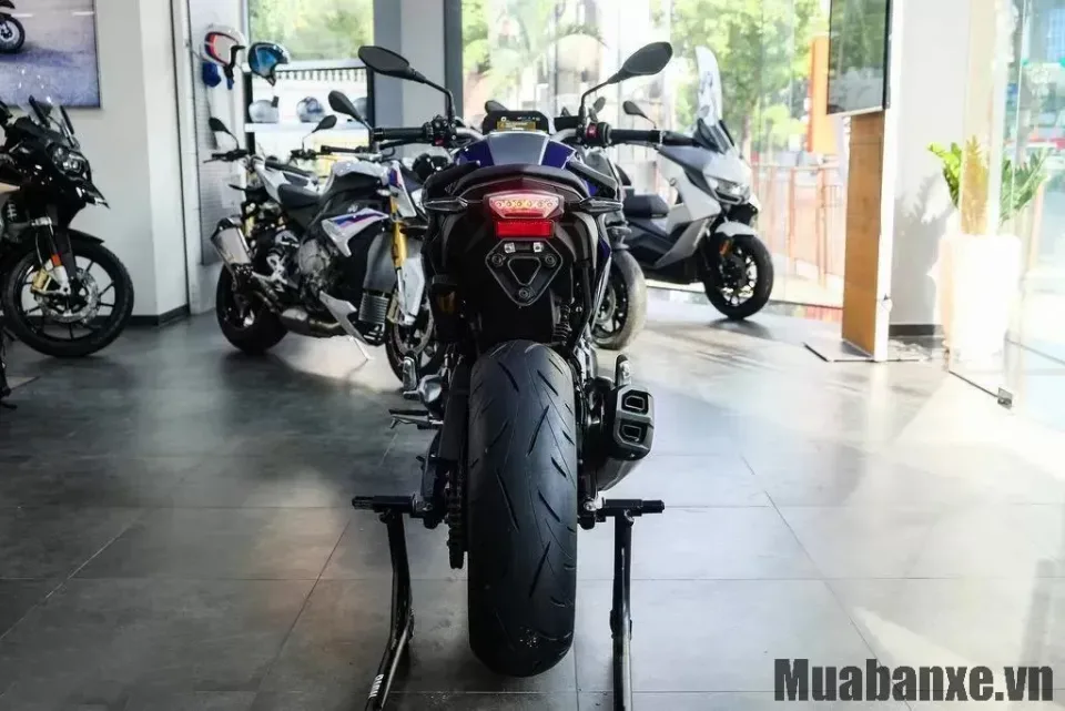 duoi xe bmw motorrad f 900 r
