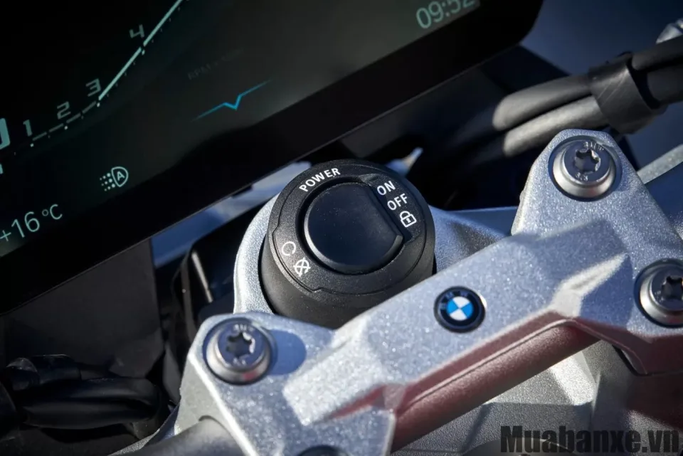 khoa xe bmw motorrad f 900 r