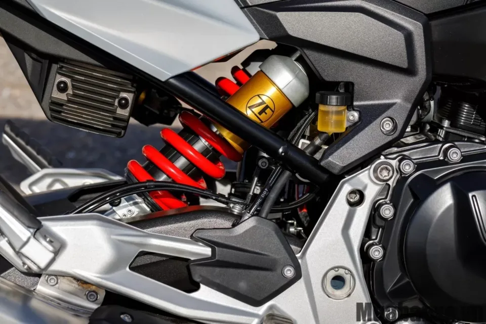 phuoc xe bmw motorrad f 900 r
