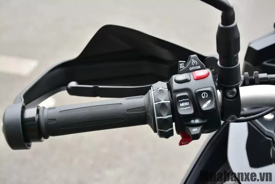 tay lai xe bmw motorrad f 900 xr