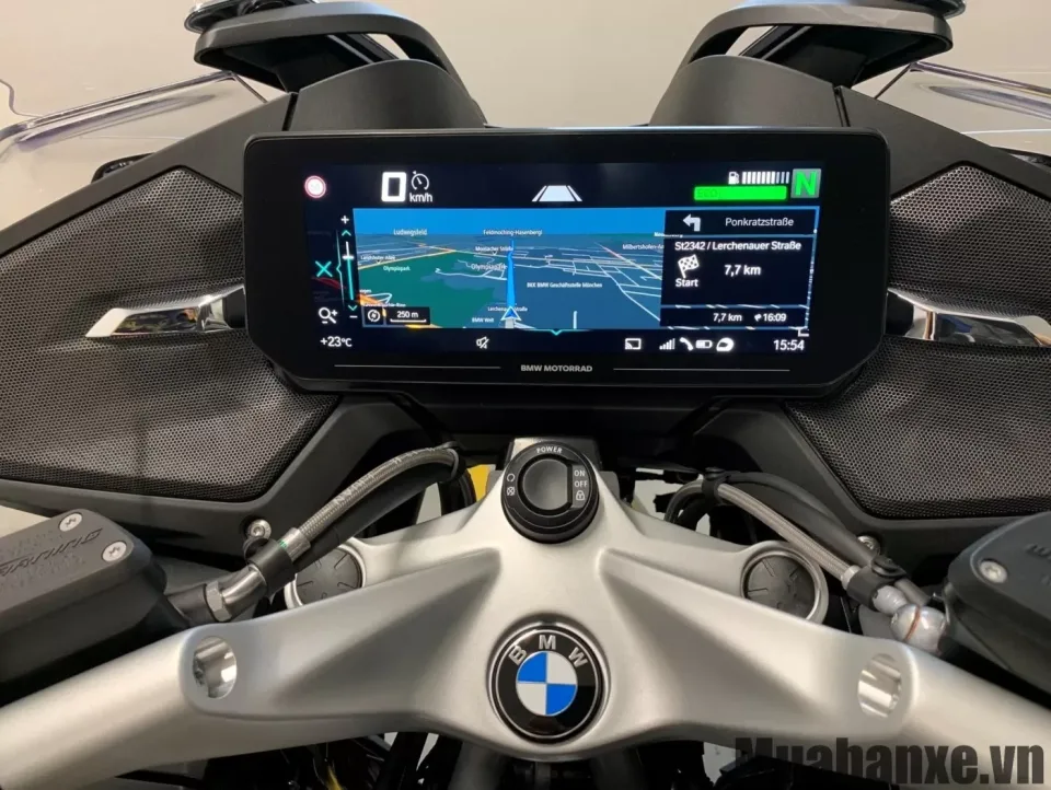 man hinh tren xe bmw motorrad r 1250 rt