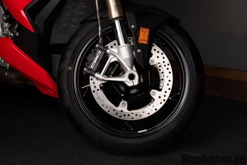 phanh xe bmw motorrad s 1000 r