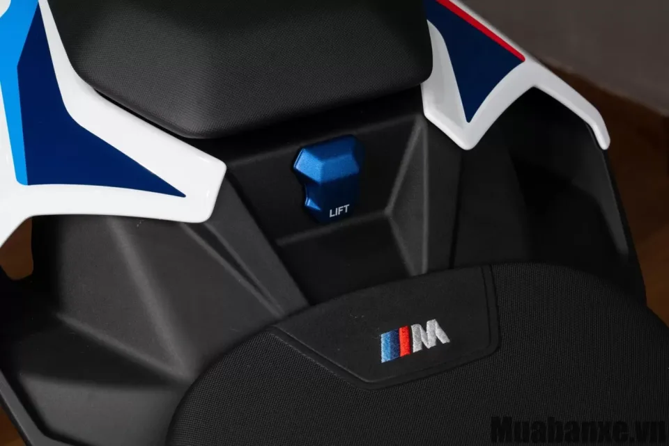 yen xe bmw motorrad s 1000 r