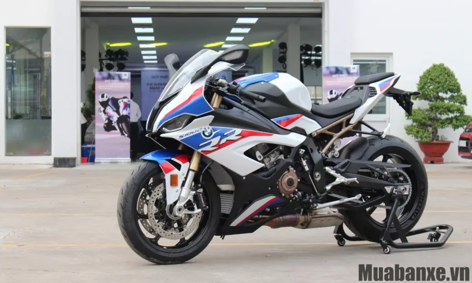 than xe bmw motorrad s 1000 rr