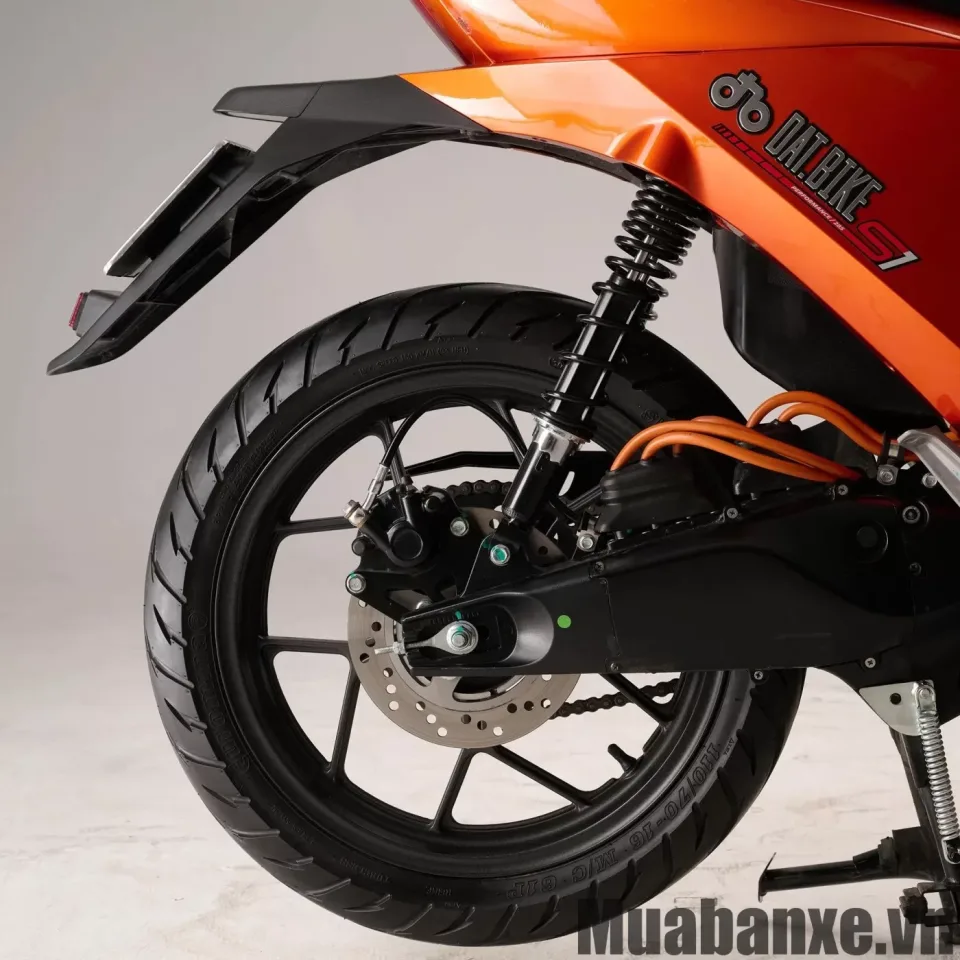 mam va lop xe datbike quantum s1