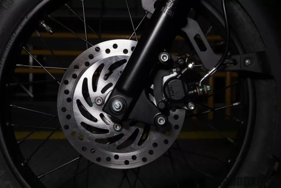 phanh xe datbike weaver 200