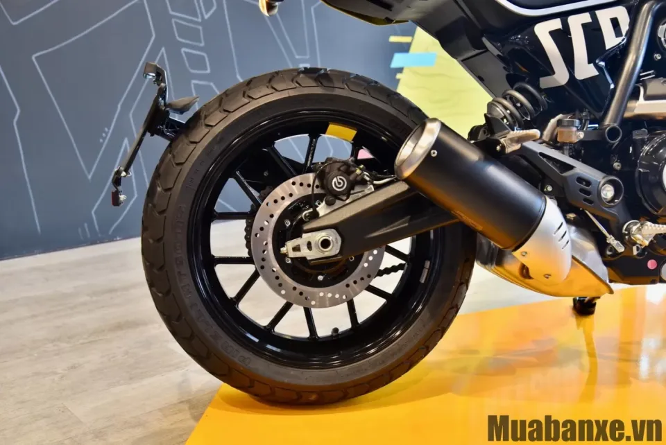 mam va lop xe ducati scrambler