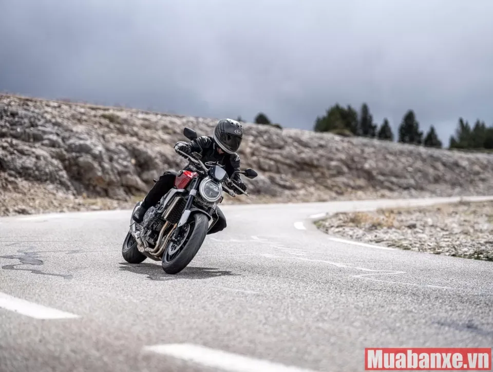cam giac lai xe honda cb1000r tinbanxe vn