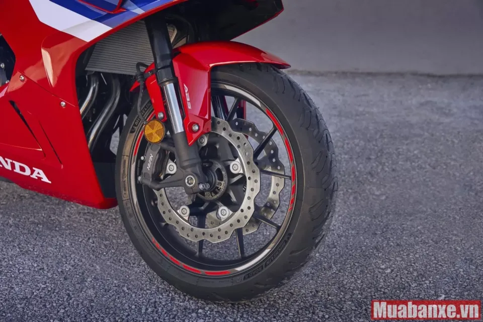 he thong phuoc va phanh tren xe honda cbr500r tinbanxe vn
