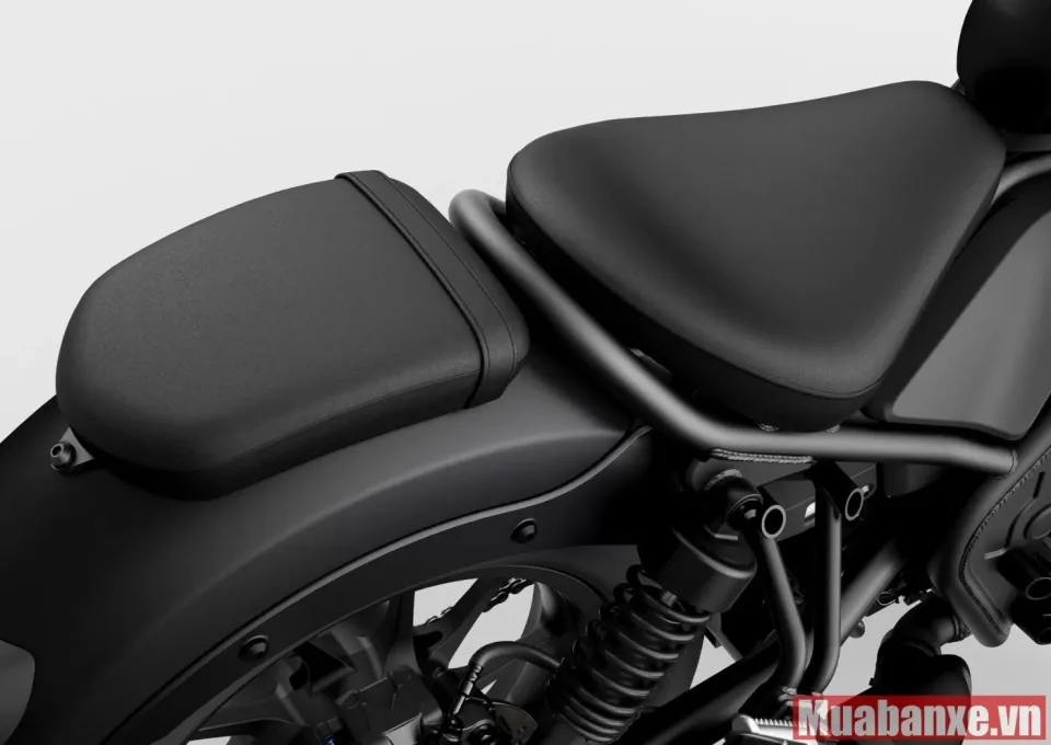 duoi xe honda rebel 500 tinbanxe vn