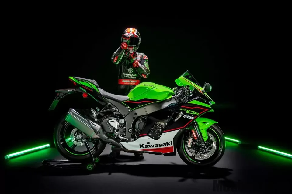 than xe kawasaki ninja zx 10r