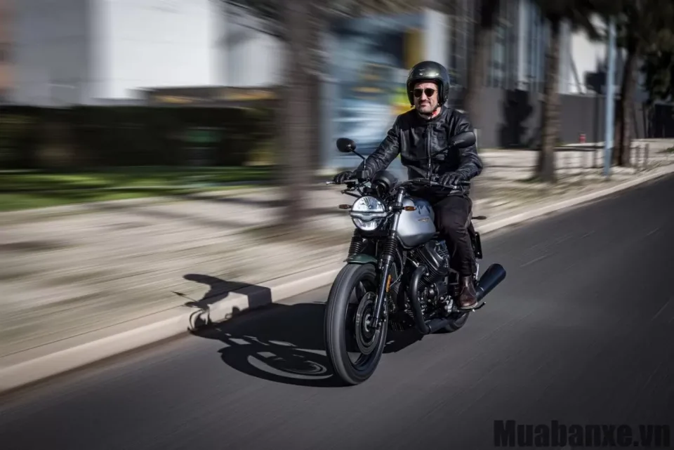 cam giac lai xe moto guzzi v7