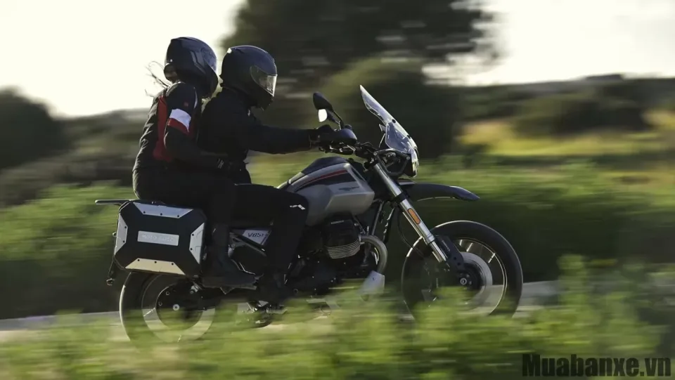 cam giac lai xe moto guzzi v85 tt