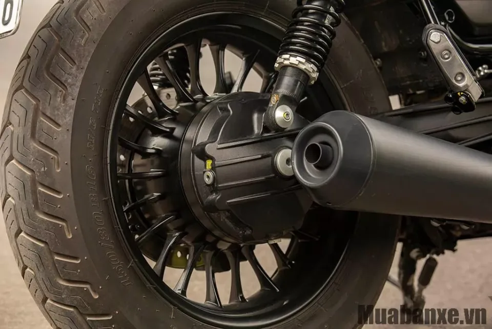 mam va lop xe moto guzzi v9