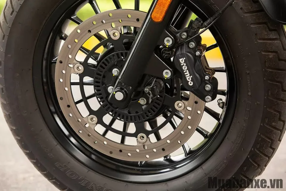 phanh xe moto guzzi v9