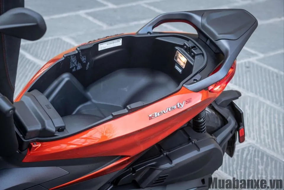 cop xe piaggio beverly