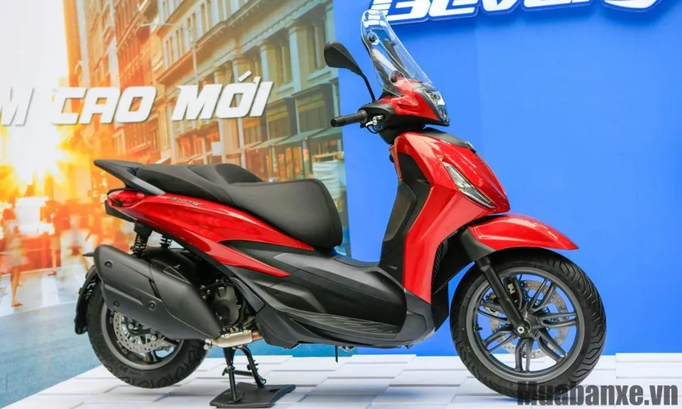 than xe piaggio beverly