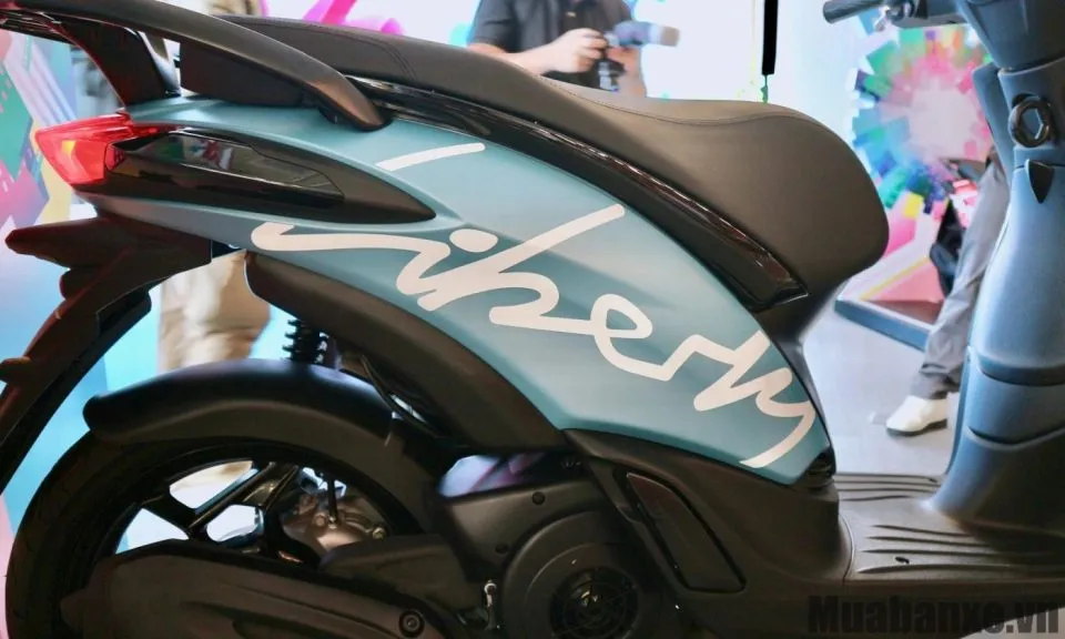 than xe piaggio liberty