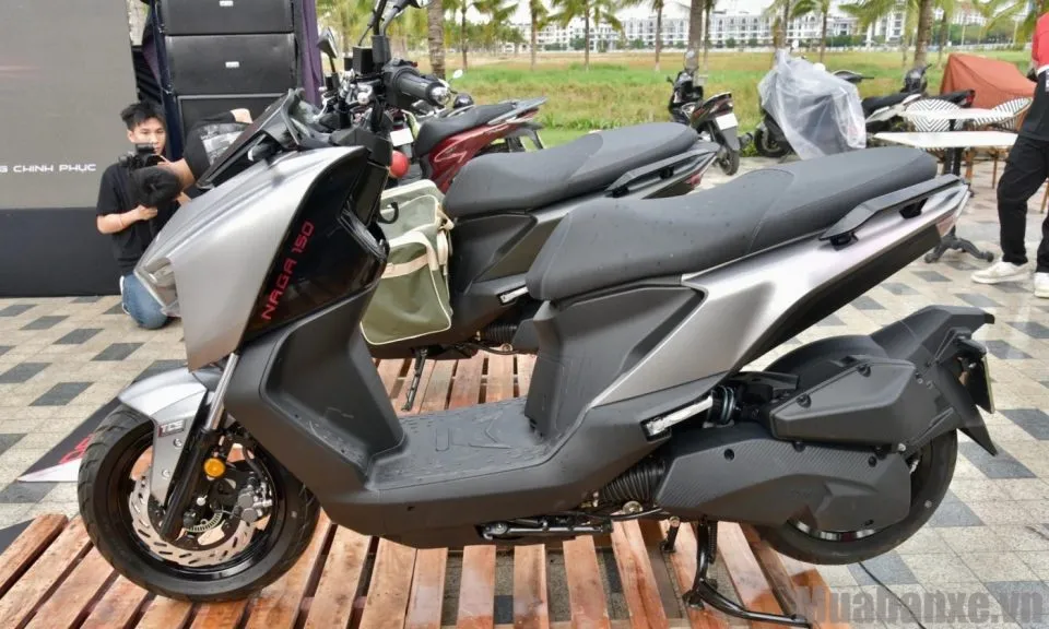 than xe sym naga 150