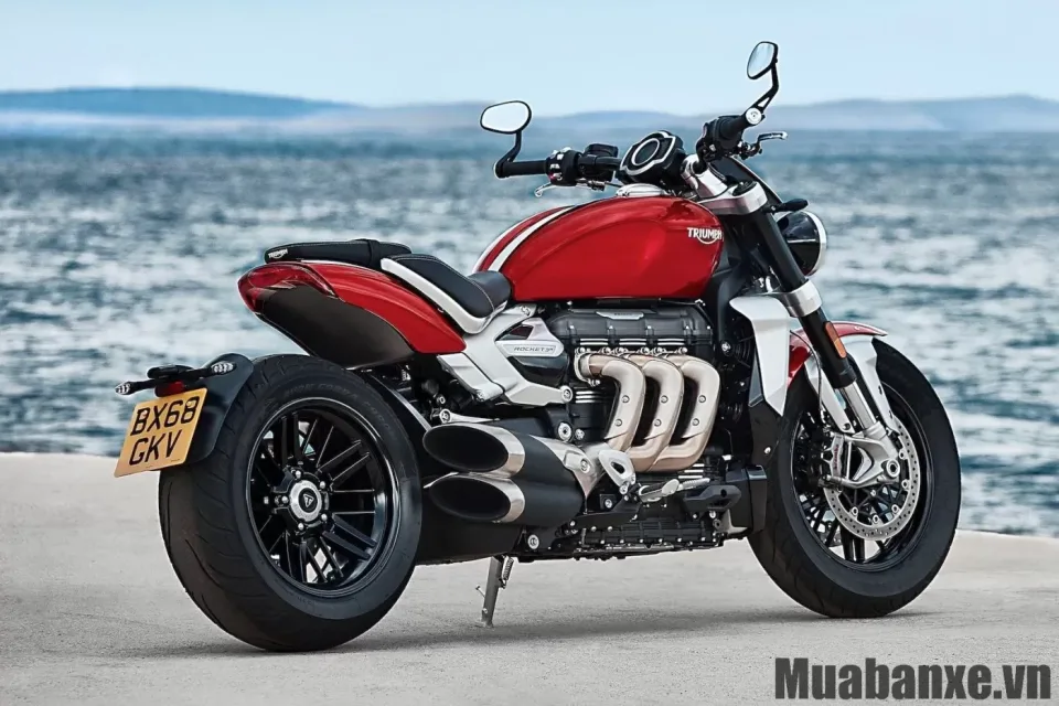 duoi xe triumph rocket 3 r