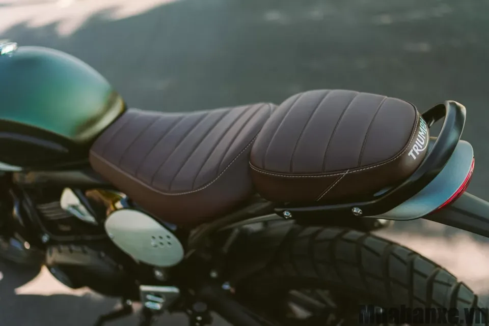 yen xe triumph scrambler 400 x