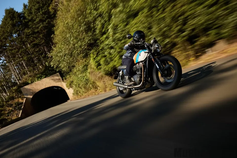 cam giac lai xe triumph speed twin 900