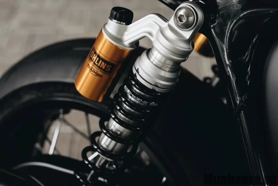 phuoc xe triumph thruxton rs