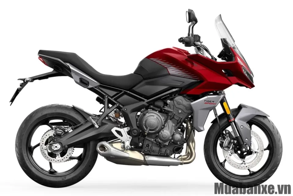than xe triumph tiger sport 660