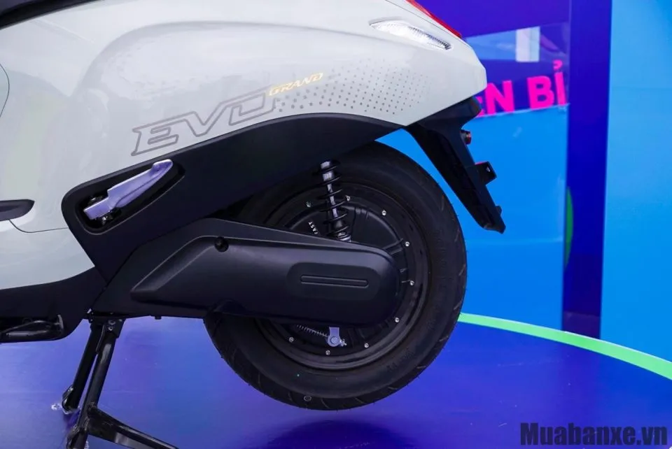dong co xe vinfast evo grand